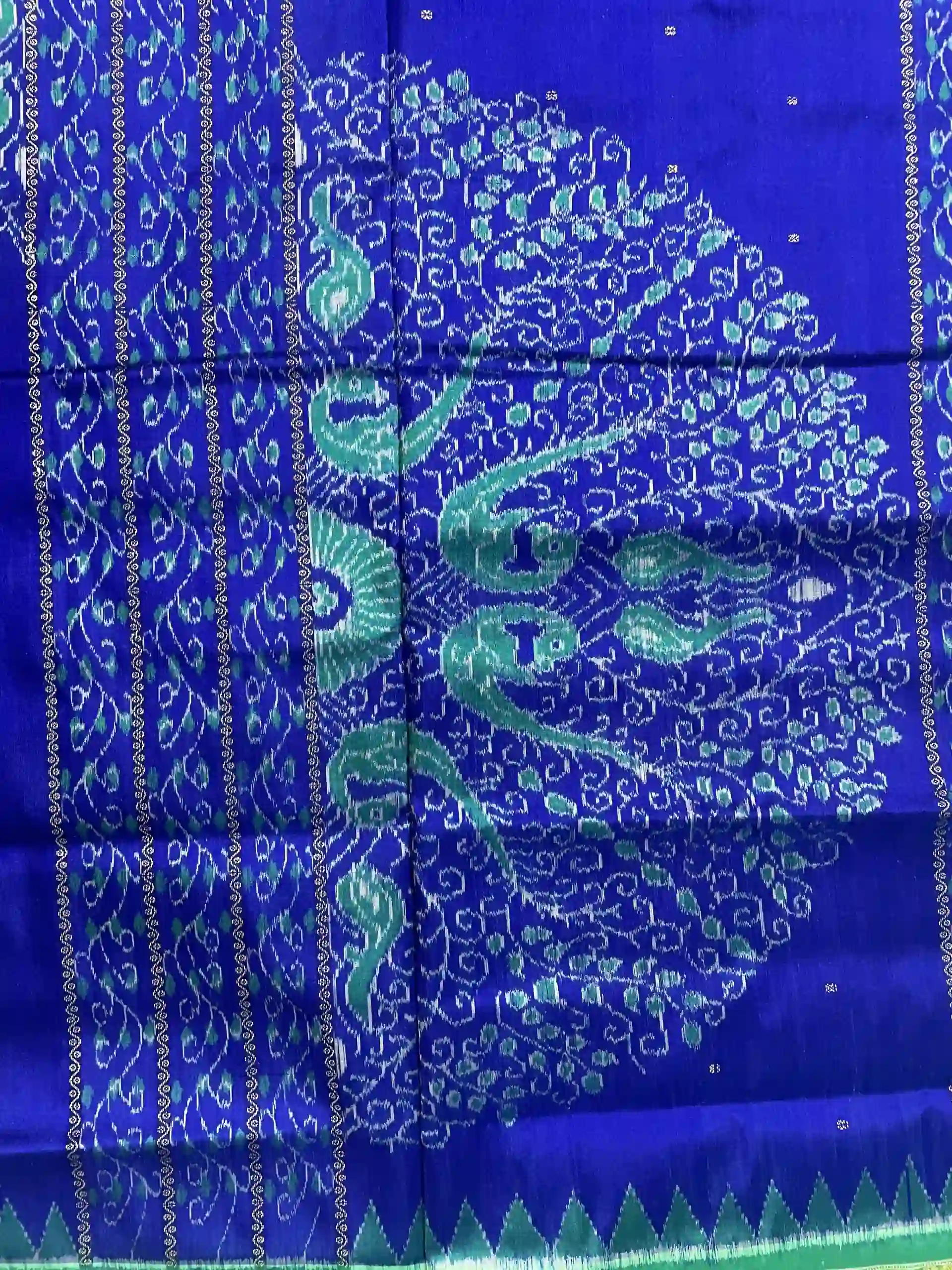 Peacock pair