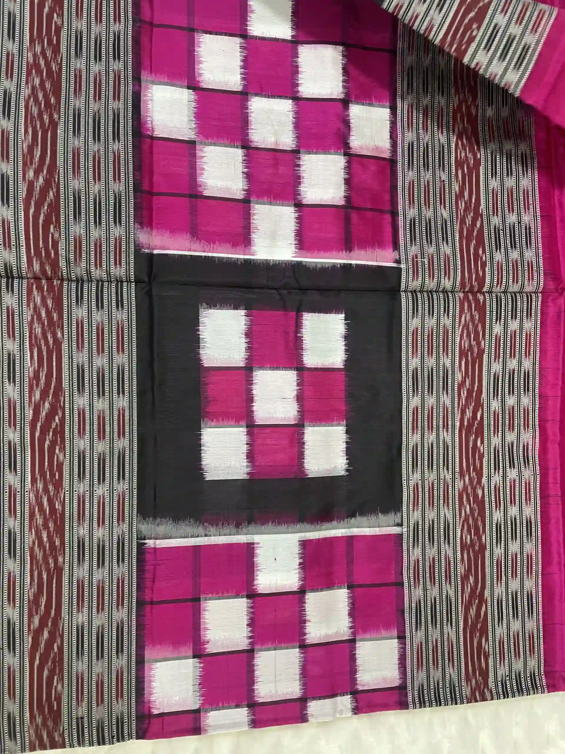 Pasapalli motif with bichitrapuri weave