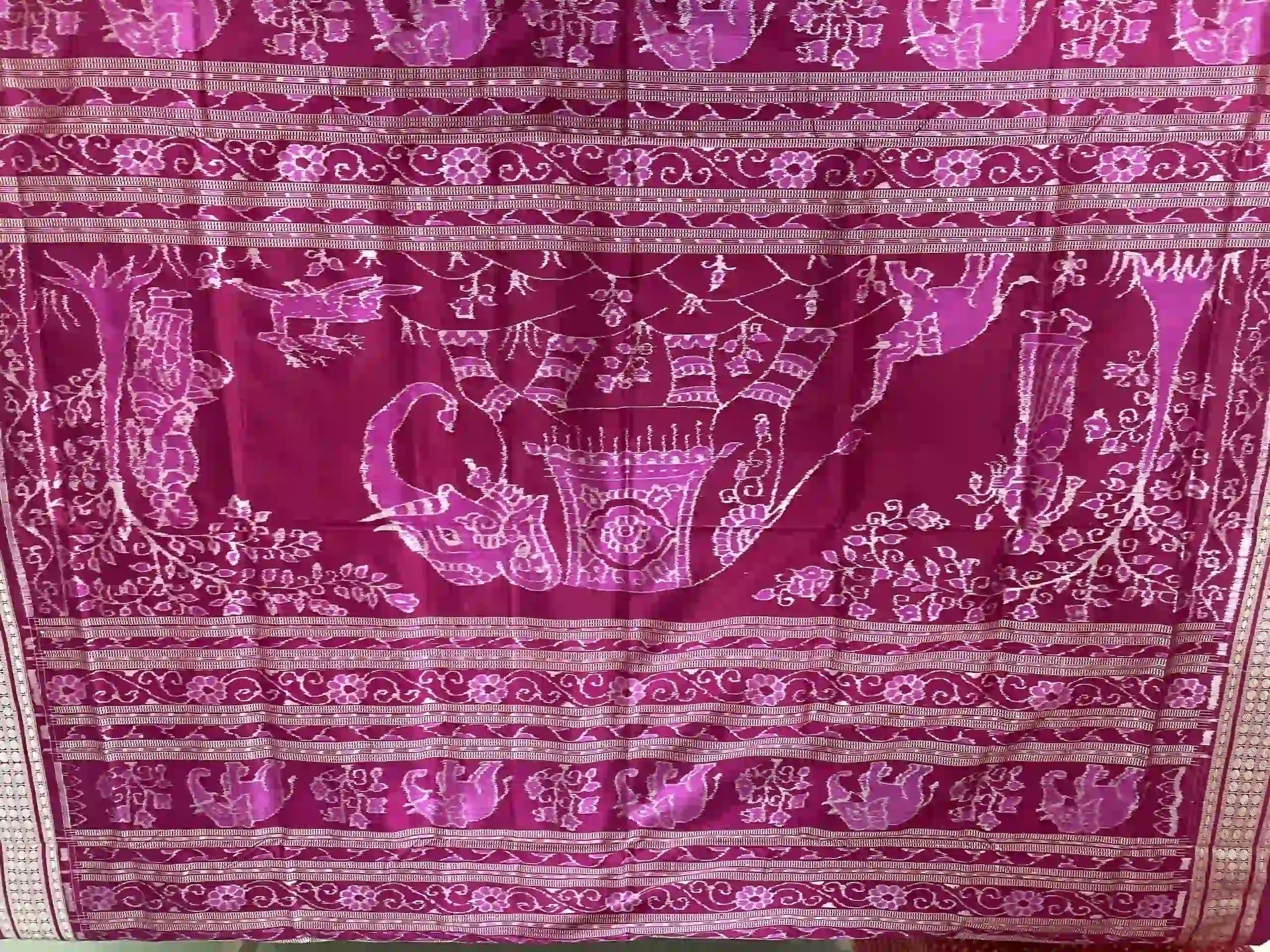 Beautiful samabalpuri design depicting royal elephant